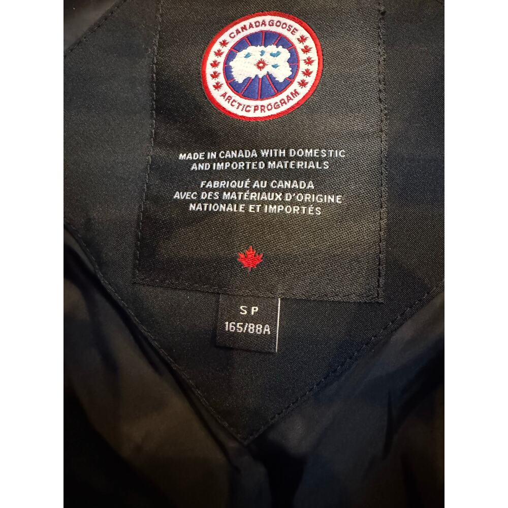 Luxurious Canada Goose Elora Puffer Jacket Black - Small NWT - Picture 7 of 9